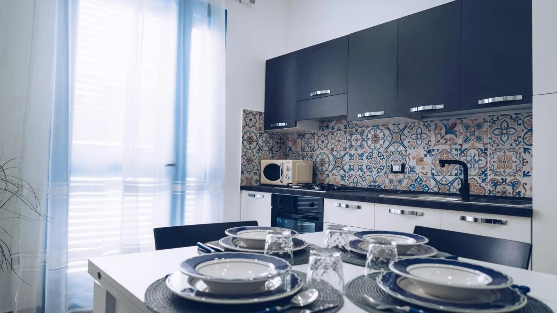 Scorcio Di Mare By Seaheller Apartment Balestrate Italy